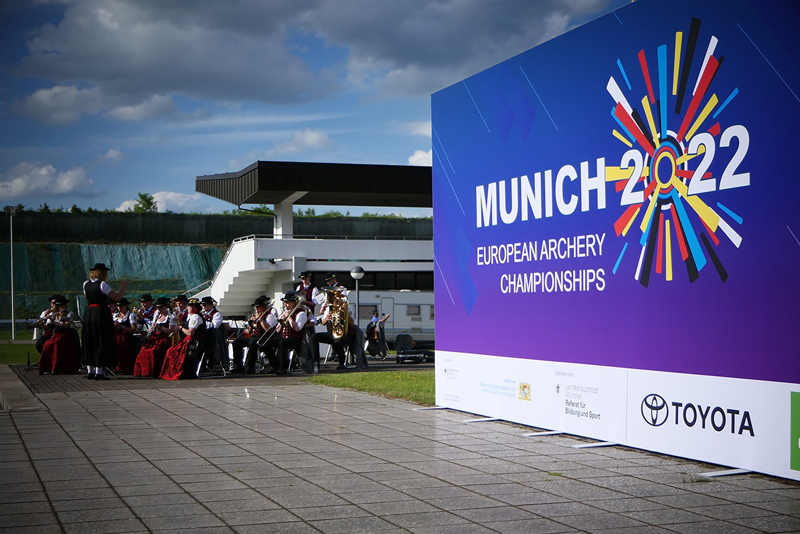 Țîmpu și Miklos merg mai departe la C.E. de la München