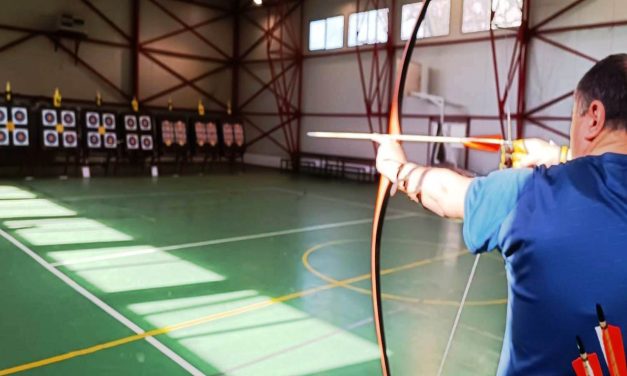CN Indoor de la București – Arc Tradițional și Bowhunter Compound Unlimited