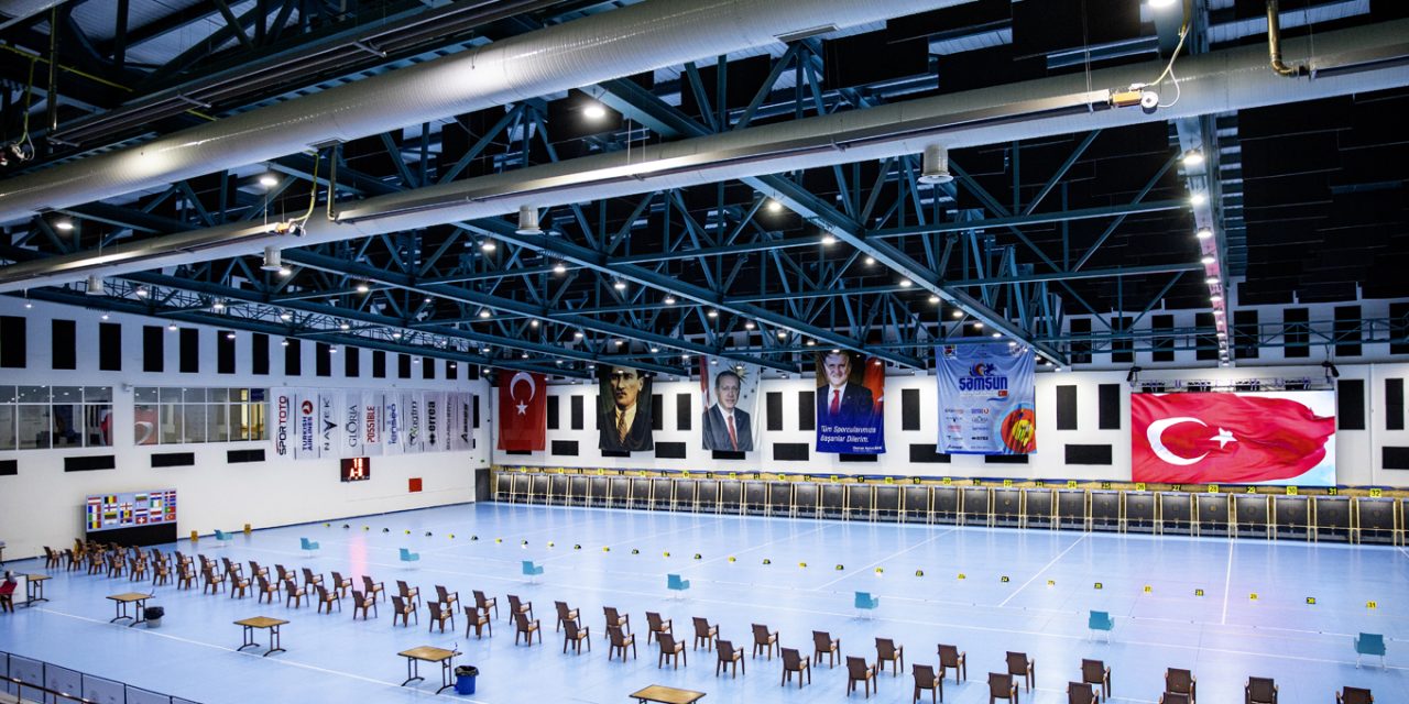 CE Indoor gata de start